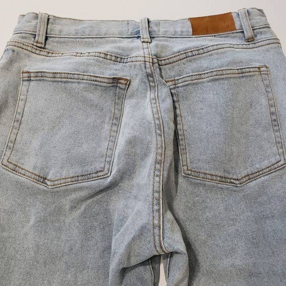 Cry Baby Women's Light Wash Button Fly Straight Leg Jeans, Size 29-P, Size 8 - Picture 7 of 12
